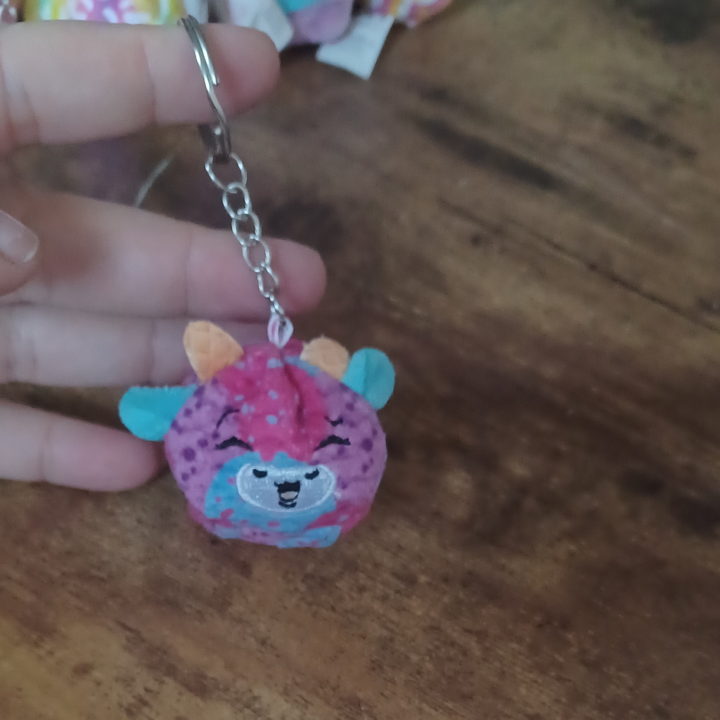 Pikmi Pops Surprise Scented Plushie Beanie Keychain
